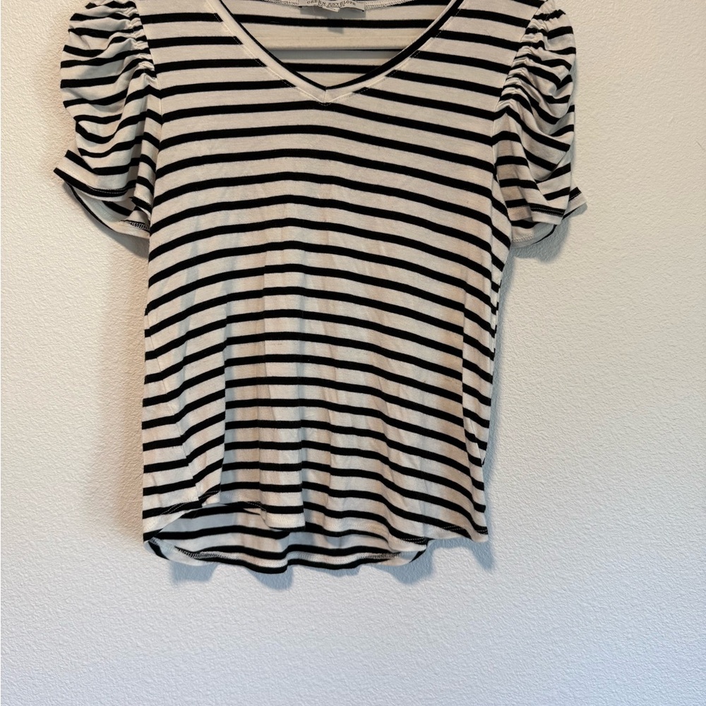 Green Envelope Striped V-Neck Puff Sleeve Tee